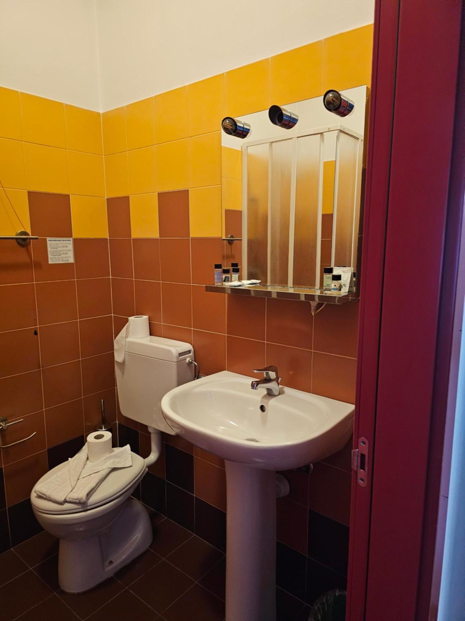 Hotel Arcadia Ноне Экстерьер фото